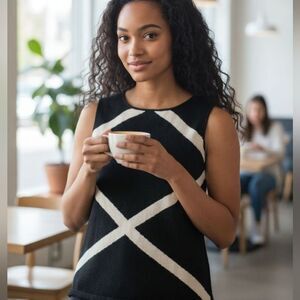 THE LIMITED BLACK CREAM SLEEVES CAREER TOP TANK TOP SIZE L